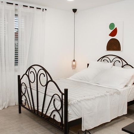Vinea Suites Trogir Buitenkant foto
